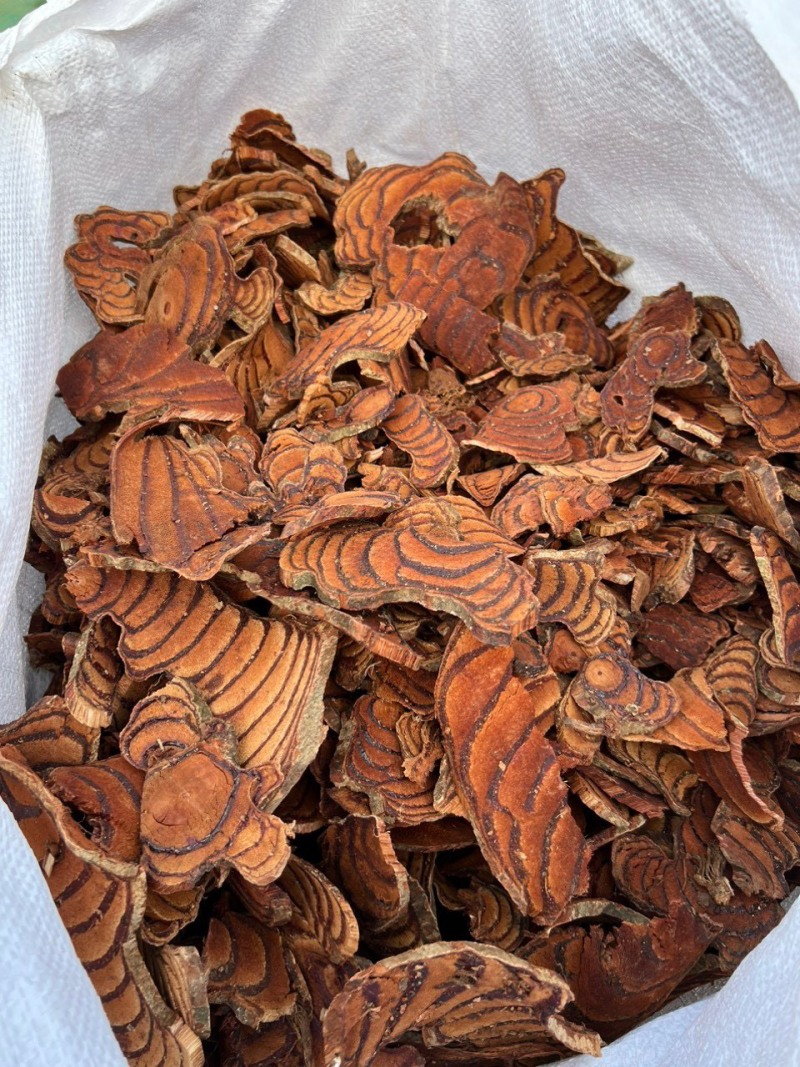 精品进口越南鸡血藤，货量充足，产地直发欢迎客商来电咨询