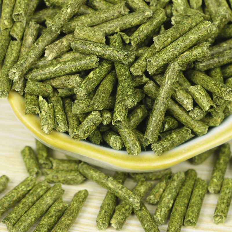 纯苜蓿草颗粒直径5mm牛羊马驴羊驼饲料支持批发零售