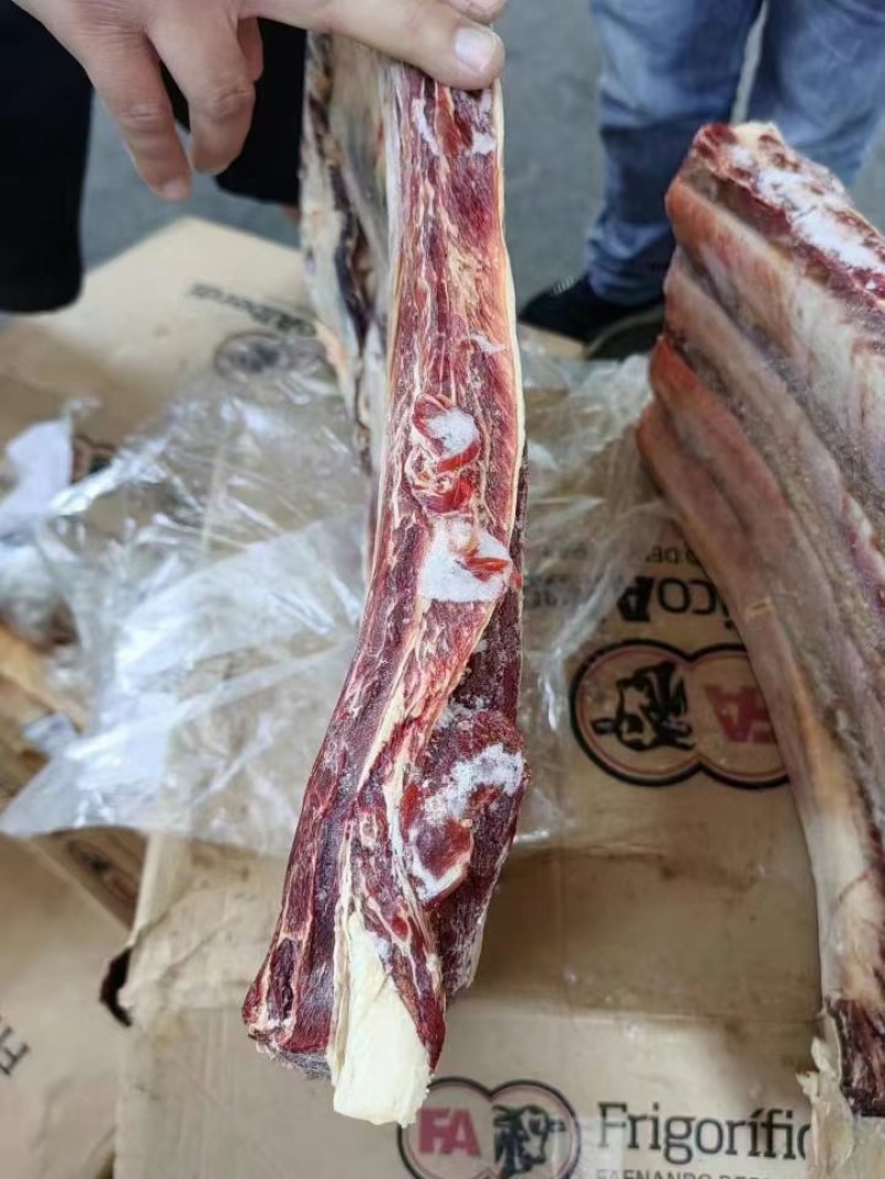牛肋排（瘦度高，肉多）四肋五肋，可根据客户要求分割