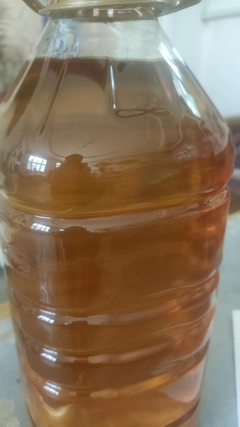 纯正花生油传统笨榨浓香质量保证欢迎订购
