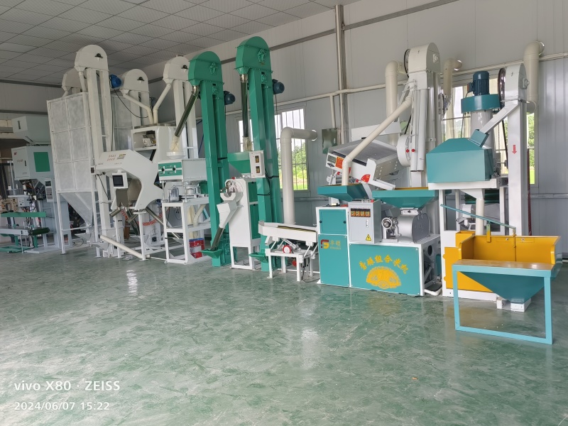 江西碾米机色选机抛光机包运输安装调试欢迎联系