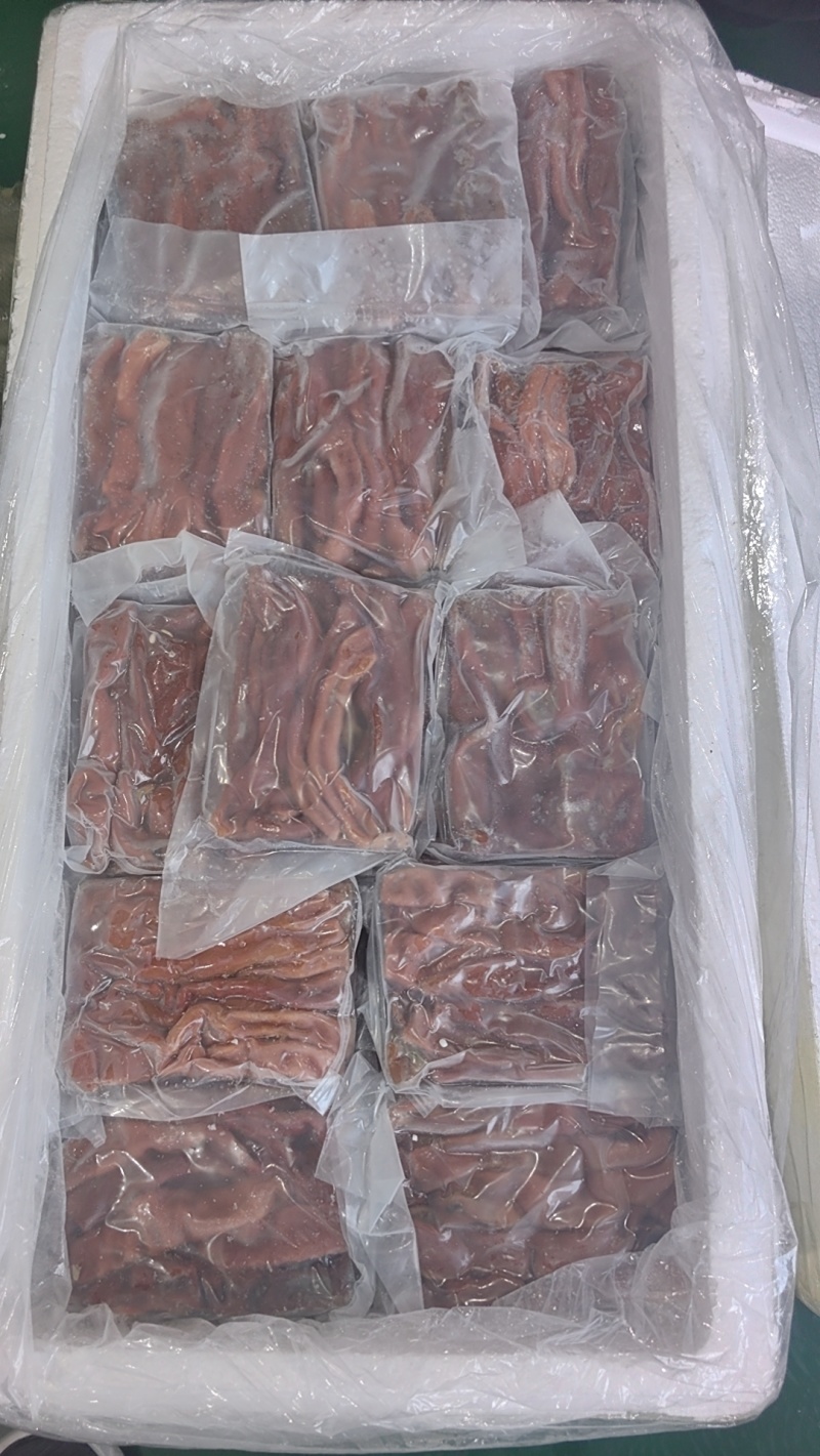 海肠一板200克，一箱100板，质量有保证