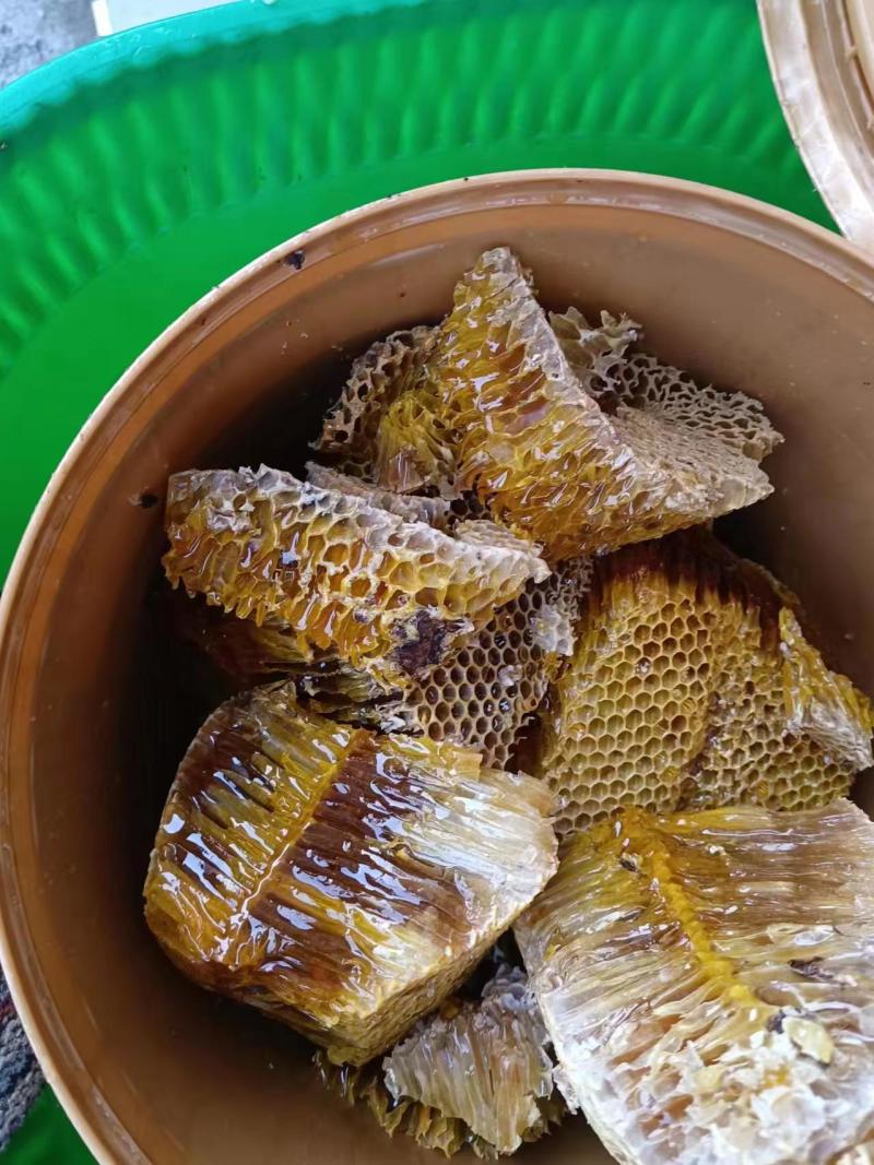 蜂蜜，云南纯正土蜂蜜，货源稳定欢迎大家实地看货