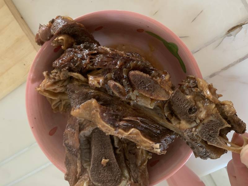 牛腩排，可根据客户需求剧断保质保量欢迎选购。