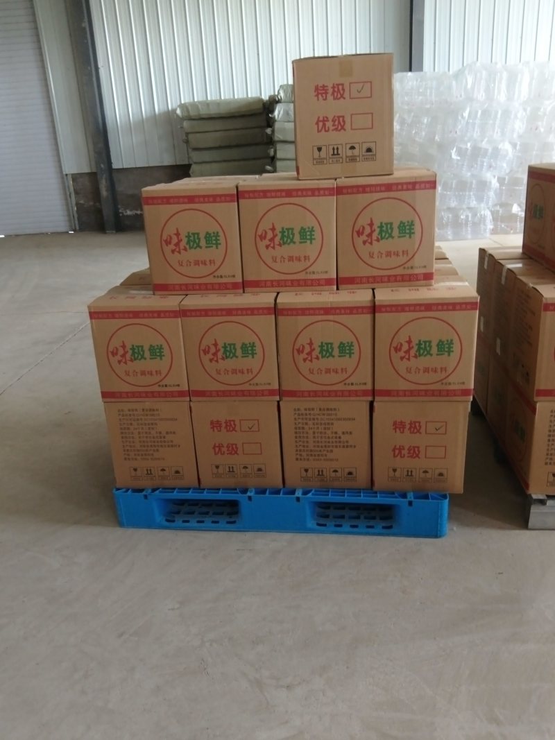 红烧酱汁调味品，口感佳，厂家直销，大量走货，价格实惠