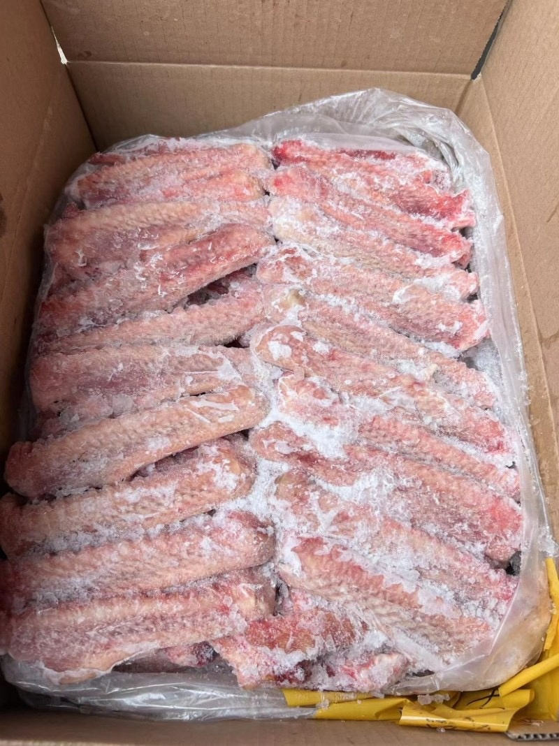 精品鹅翅毛净度干净没有淤血断翅欢迎电资询