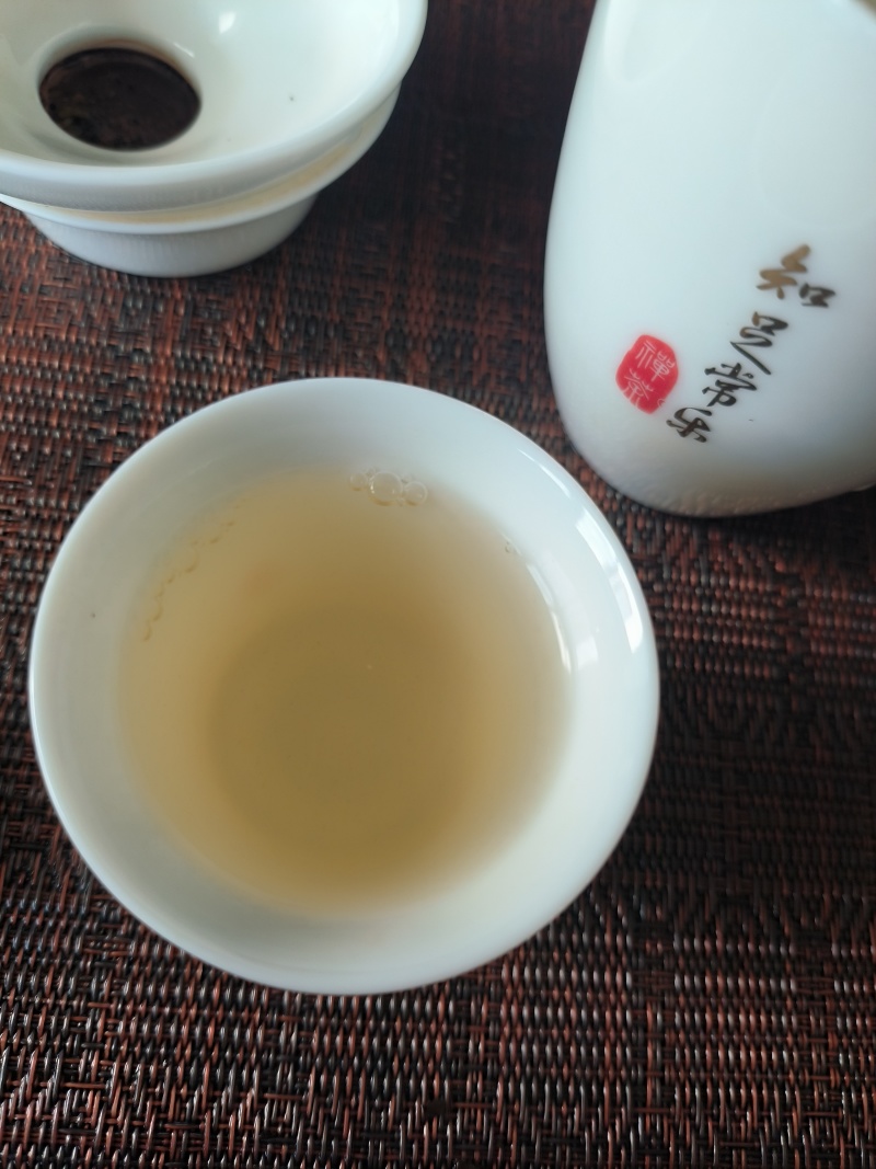 普洱古树大叶茶