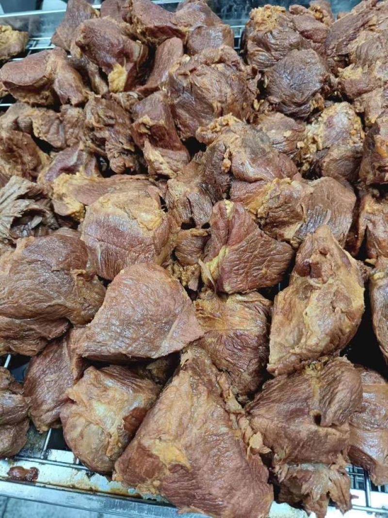 卤牛肉味酱肉块全熟现卤优质好吃欢迎各地老板联系洽谈