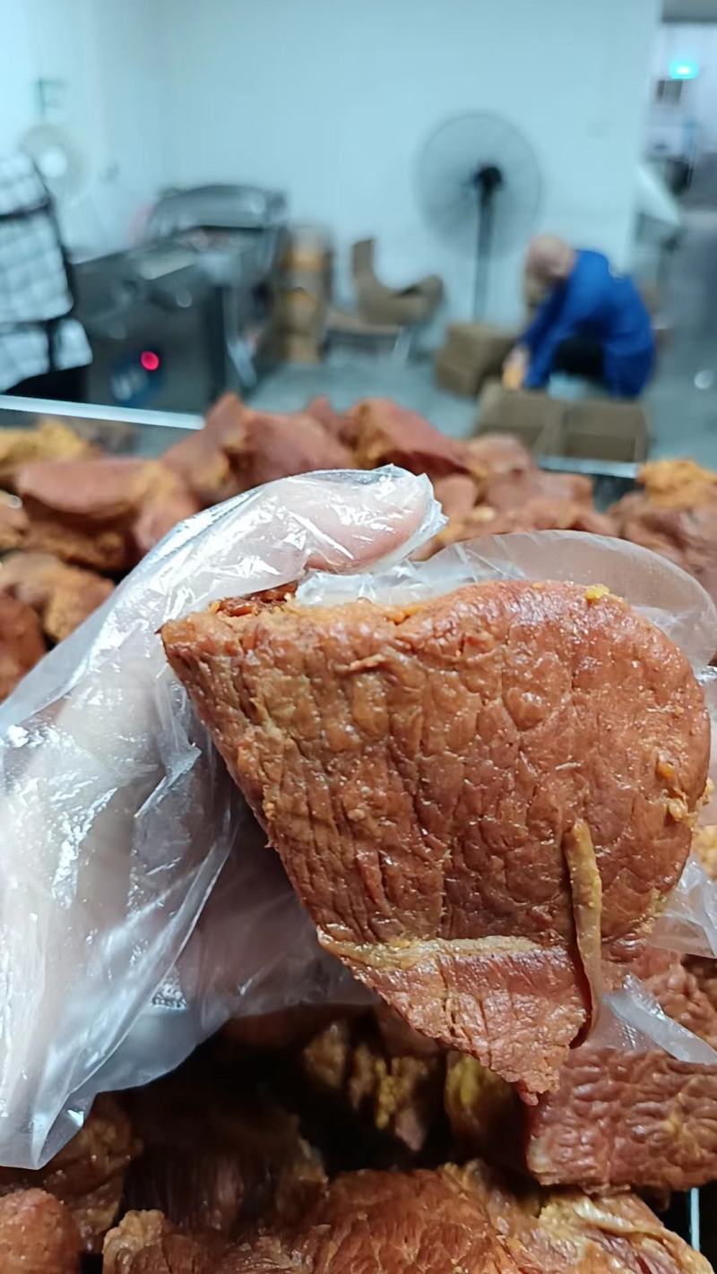 卤牛肉味酱肉块全熟现卤优质好吃欢迎各地老板联系洽谈