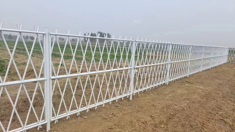 新农村建设不锈钢仿竹护栏草坪绿化菜园围栏景区仿真竹节篱笆