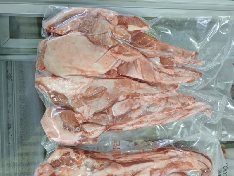 羔羊带骨手把肉