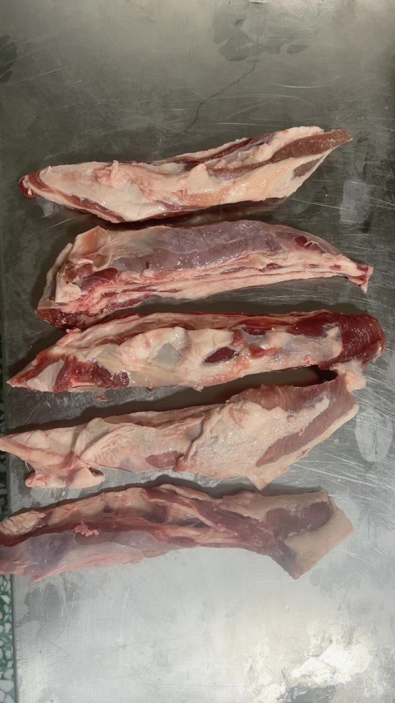 羔羊带骨手把肉