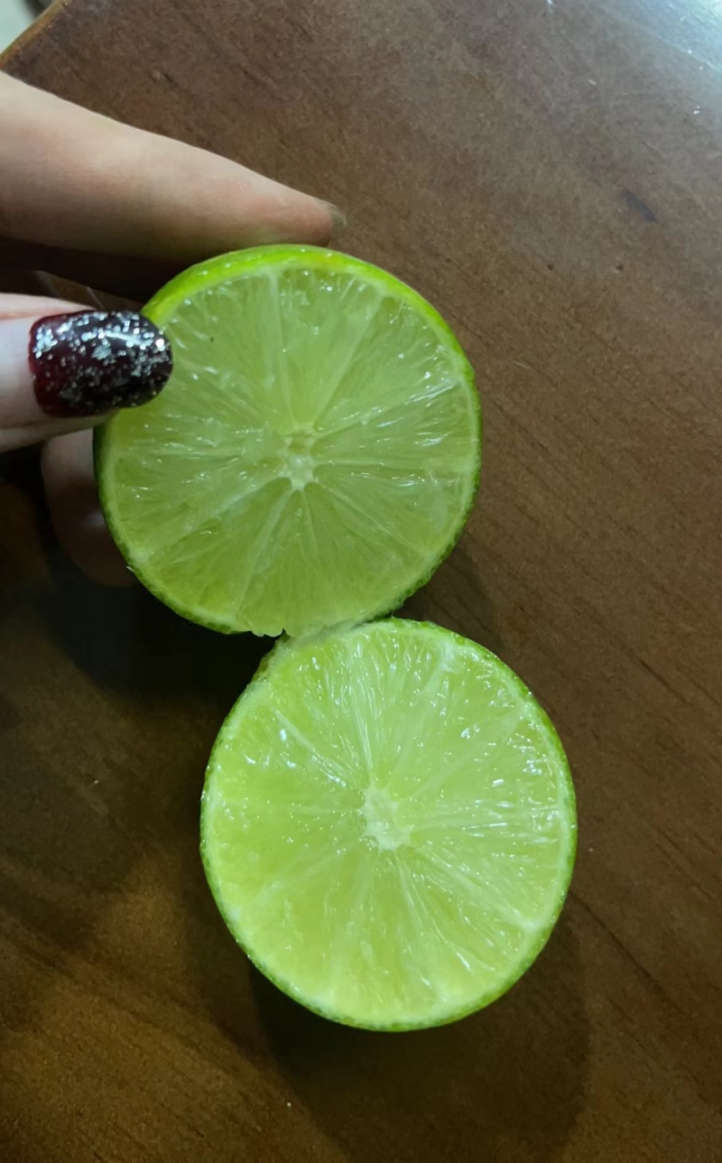 塔希提无籽青柠，大量有货，需要的请抓紧时间联系我！