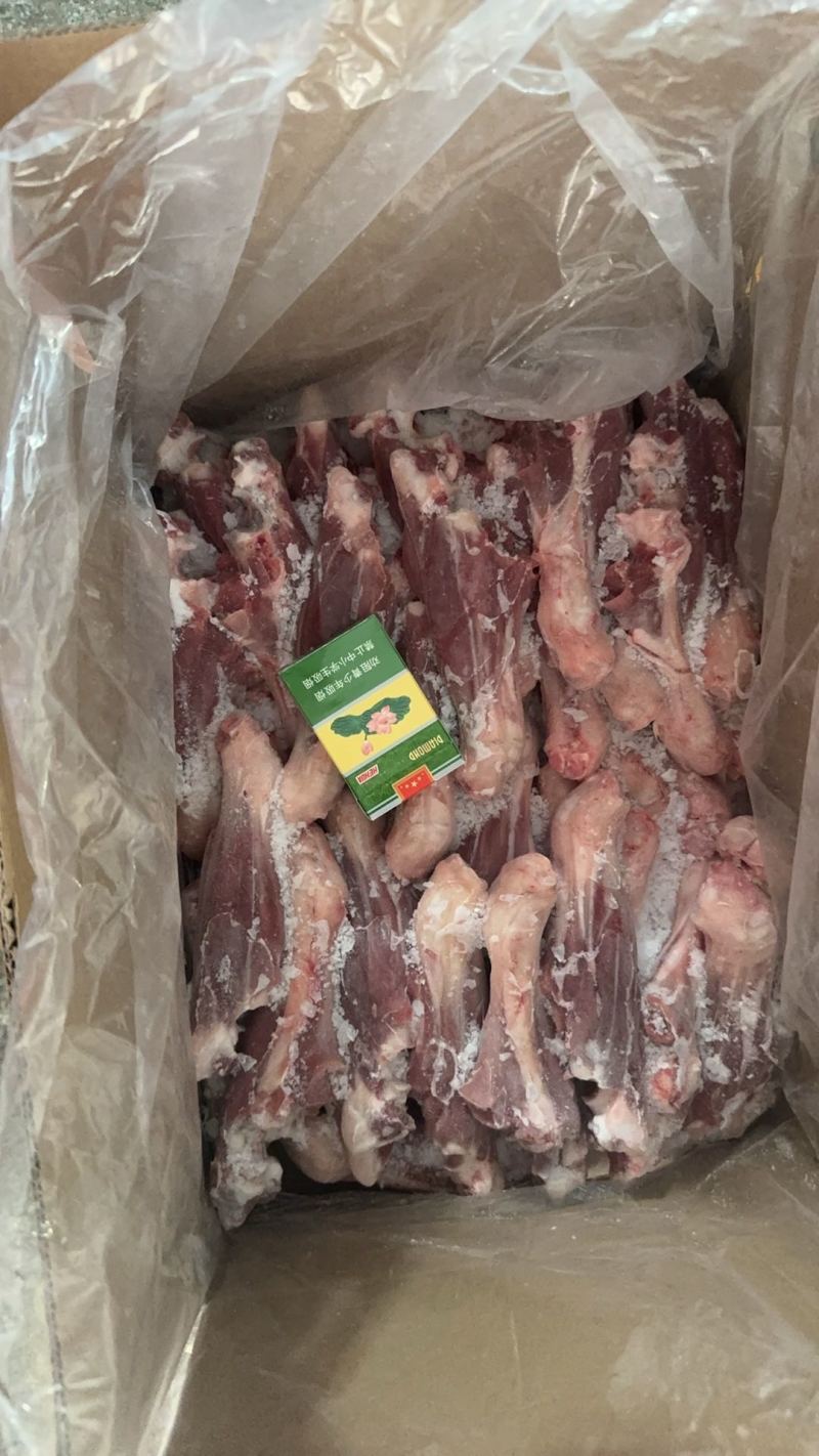 草地羔羊前小腿，半斤左右一个，一箱20斤装。