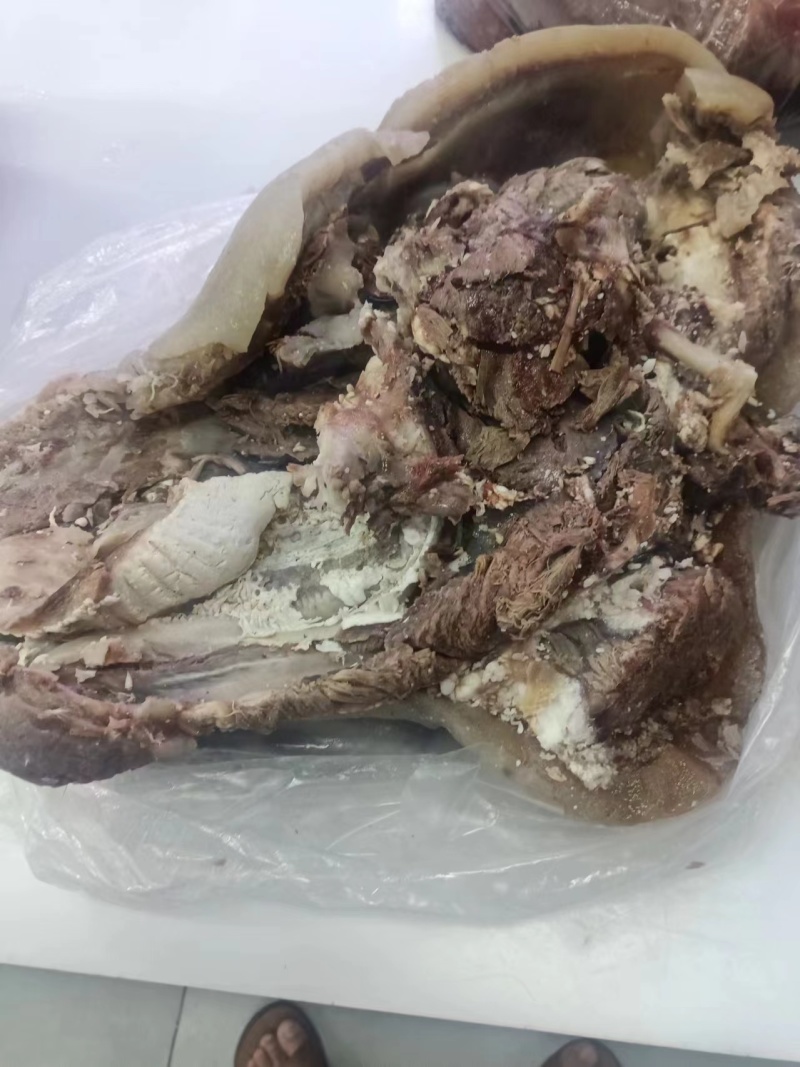 牛头肉精品全熟，源头供货，品质保证，欢迎老板咨询购买。