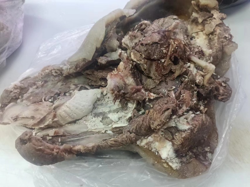 牛头肉精品全熟，源头供货，品质保证，欢迎老板咨询购买。