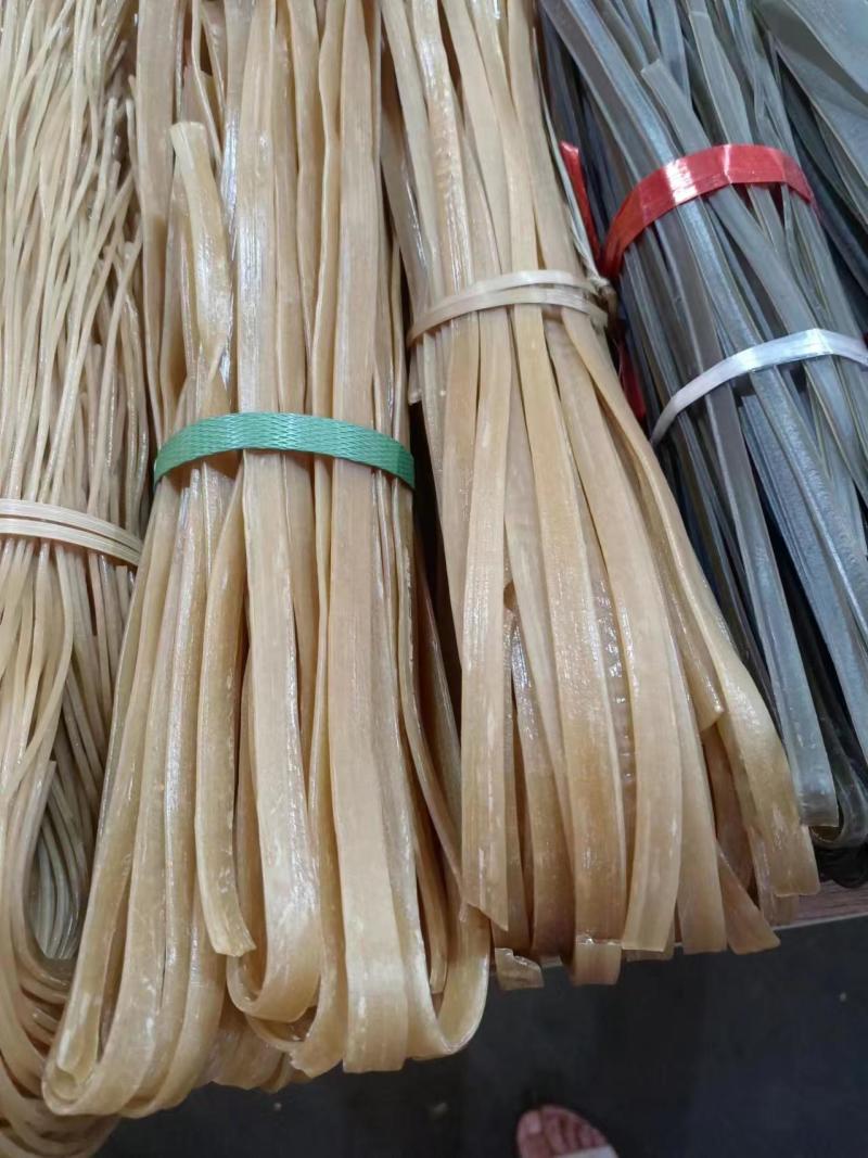 武隆苕粉，重庆本地产可烫火锅，凉拌菜，爽滑可口，