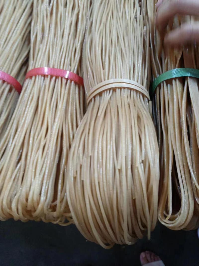 武隆苕粉，重庆本地产可烫火锅，凉拌菜，爽滑可口，