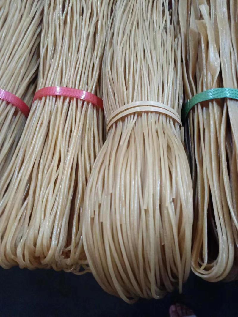 武隆苕粉，重庆本地产可烫火锅，凉拌菜，爽滑可口，