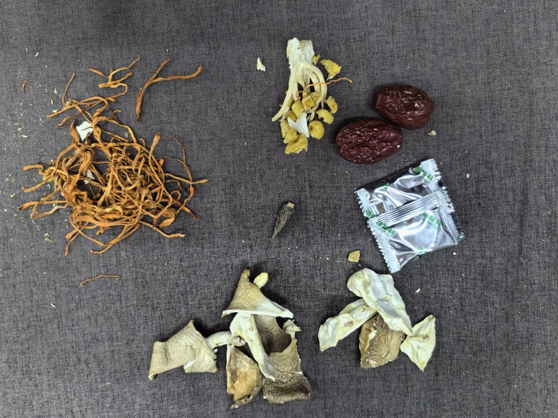 50克菌汤包福利款，云南菌汤包100袋包邮，工厂源头销售