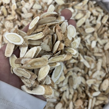 黄芪大量供应产地直发确保新鲜***更放心
