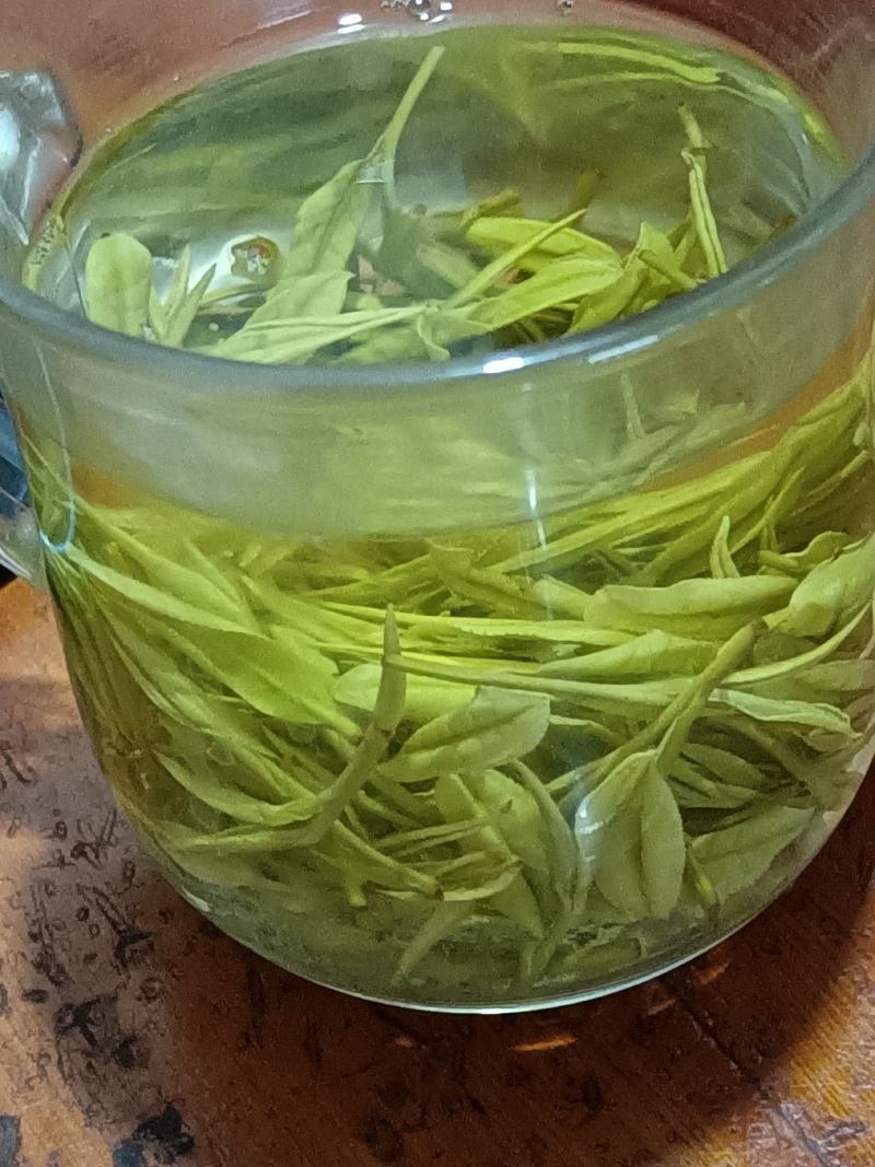 三公山白芽，不施肥，人工除草，天然