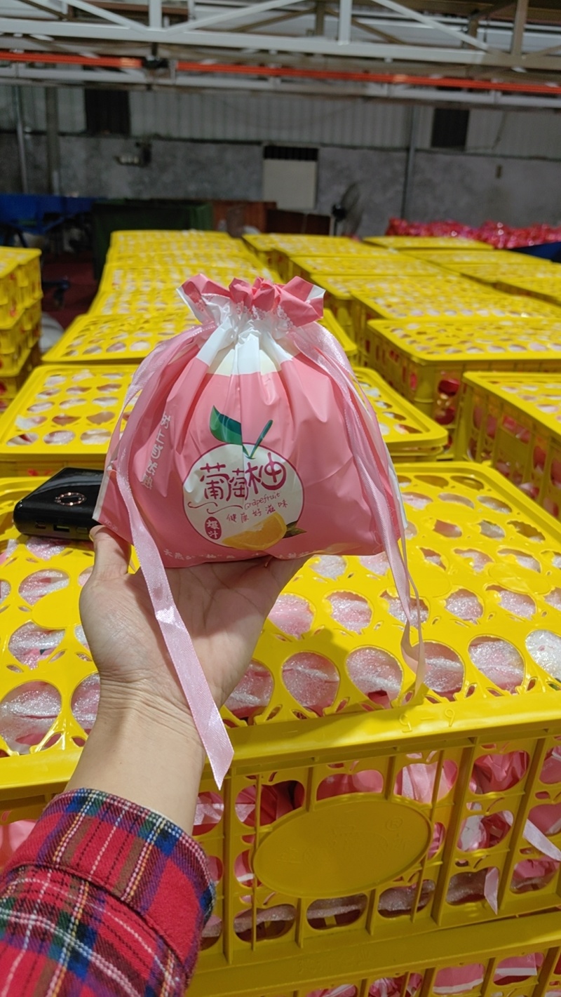 三红柚小小柚子，货源多多，价格便宜欢迎来电咨询