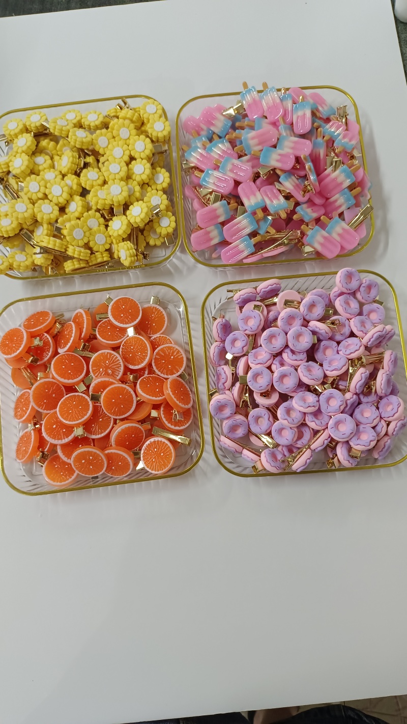 摆摊一元网红发夹一元发饰头饰卡通食玩发夹夜市网红一元发夹