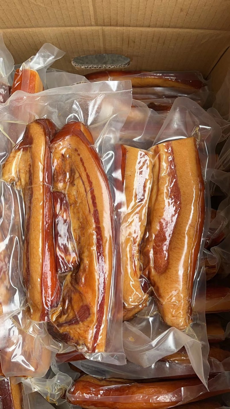 柴火烟熏腊味正宗四川风味特产咸肉五花川味腊肉后腿腊肉