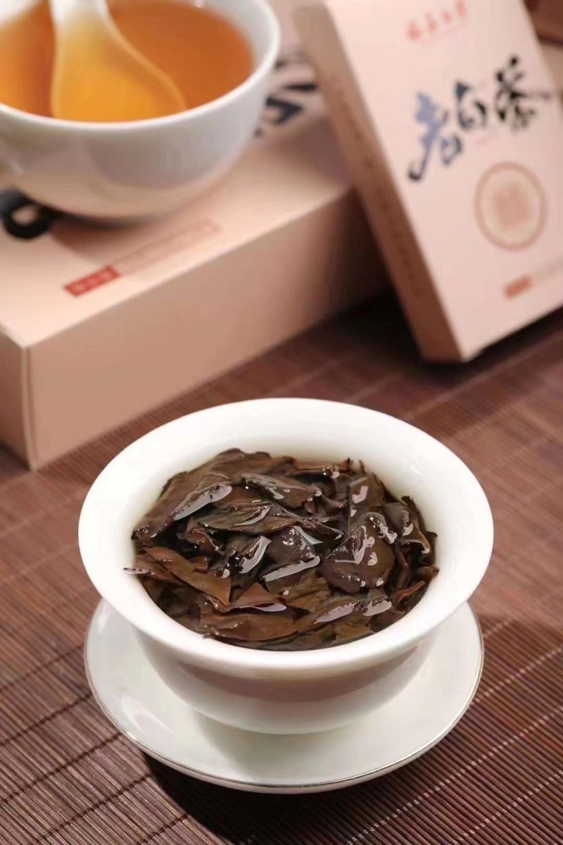 福鼎白茶2017年贡眉茶饼珍藏老白茶白牡丹非寿眉送人礼盒