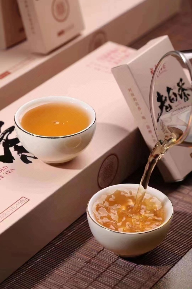 福鼎白茶2017年贡眉茶饼珍藏老白茶白牡丹非寿眉送人礼盒
