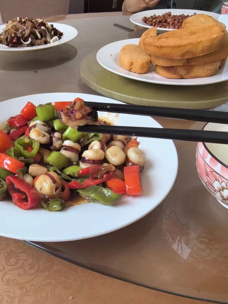 章鱼足八爪鱼切片火锅商用半成品适用火锅干锅寿司小刺身白心