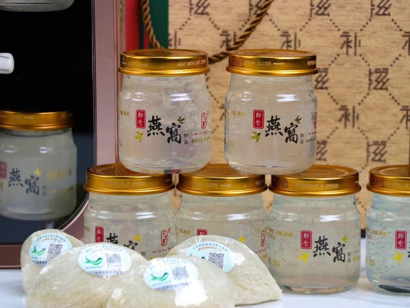 溯源即食燕窝6瓶装高端礼盒开盖即食燕窝礼品整箱10盒批发