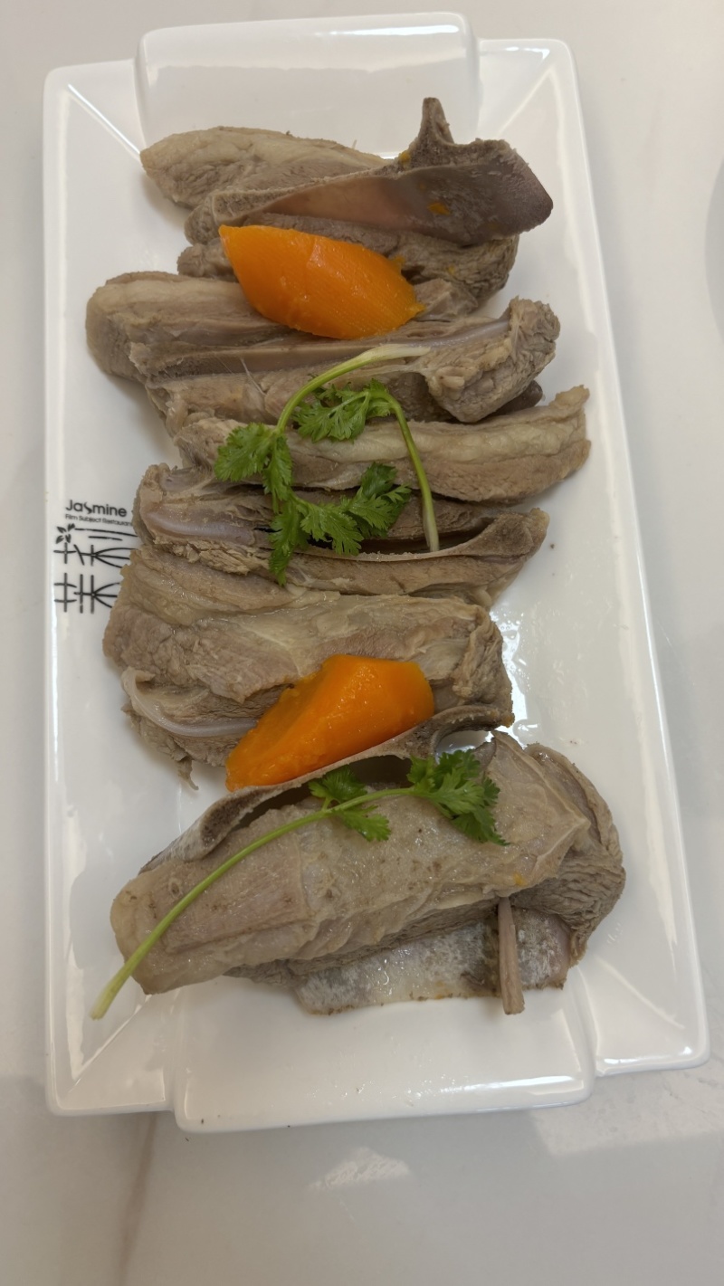 羊扇排，草饲羔羊手把肉，含肉90以上，酱卤炖红焖均可，