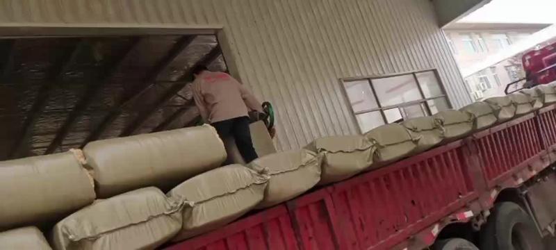 压缩稻壳畜牧养牛养鸭养鸡蘑菇双孢菇蔬菜种植酿酒酿醋