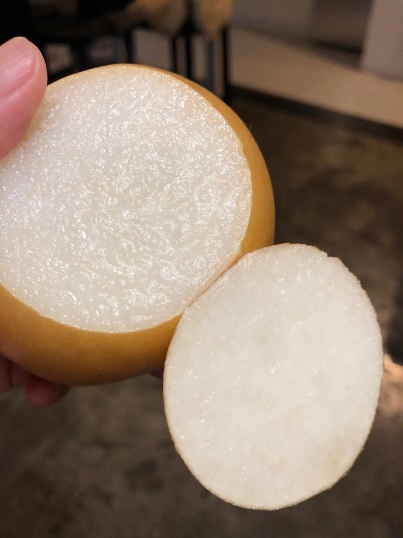 秋月梨大量上市，实力老板来