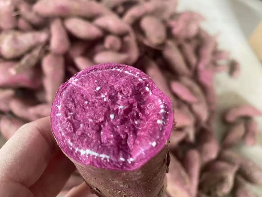 紫薯清洗去皮过程