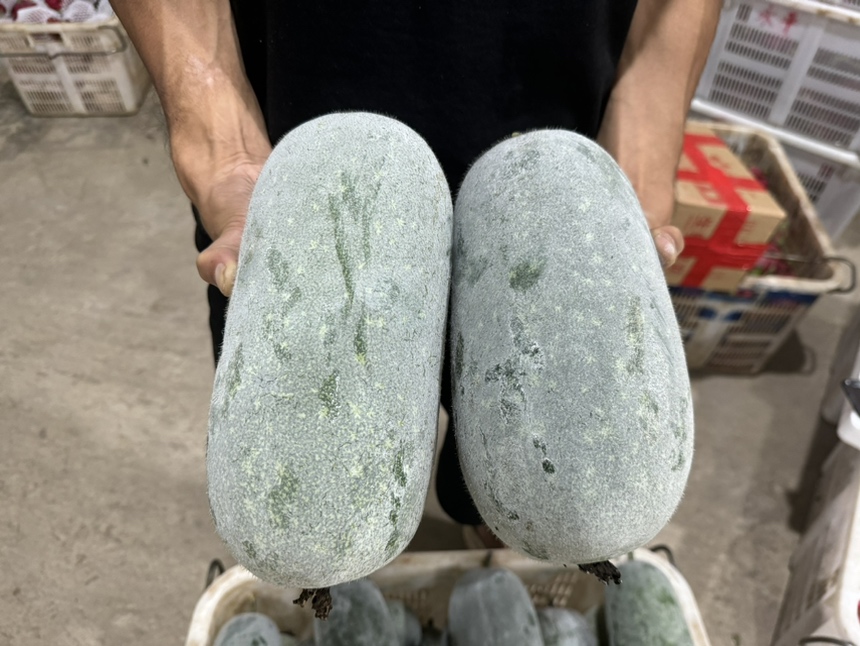 冬瓜饺子馅搅拌图