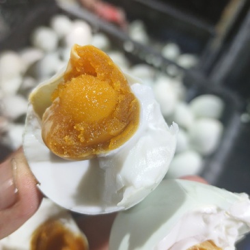 咸鸭蛋流油起沙电商货源量大优惠需要的老板联系我