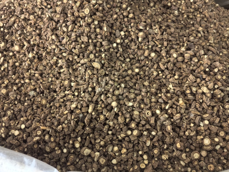 柴胡藏柴胡薄片多种规格中药材批发代磨粉全国发货
