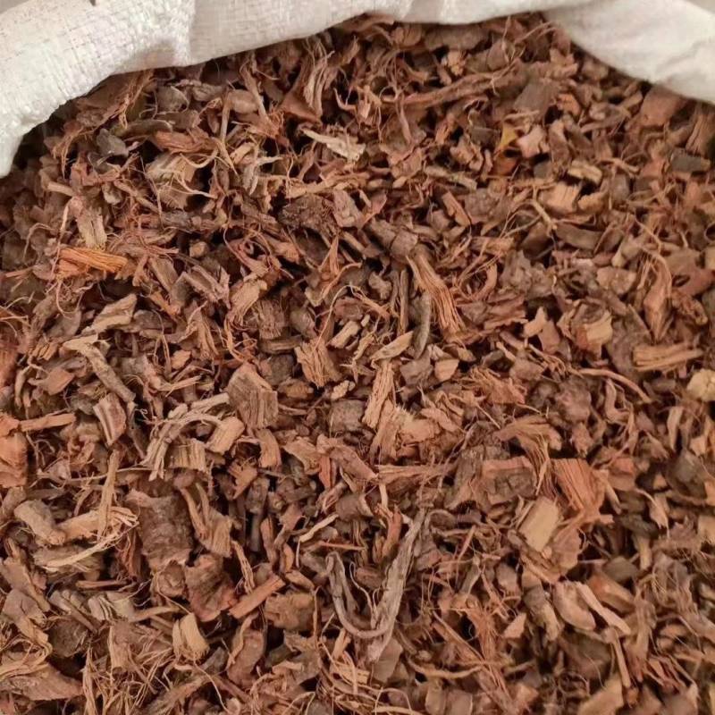 绿葡萄根皮，蛇葡萄根皮，三裂叶，机切段有2吨