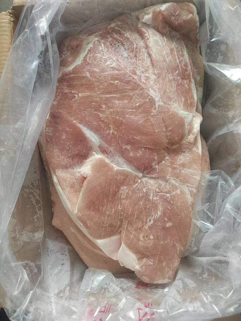 带皮后上肉，最新日期的新货，颜色鲜亮，纯干无冰