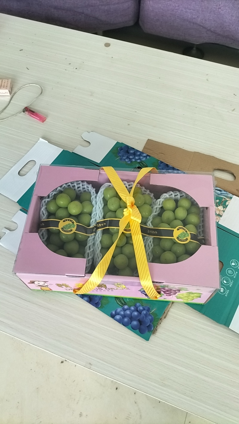 精品阳光玫瑰大果粒糖度好串行漂亮
