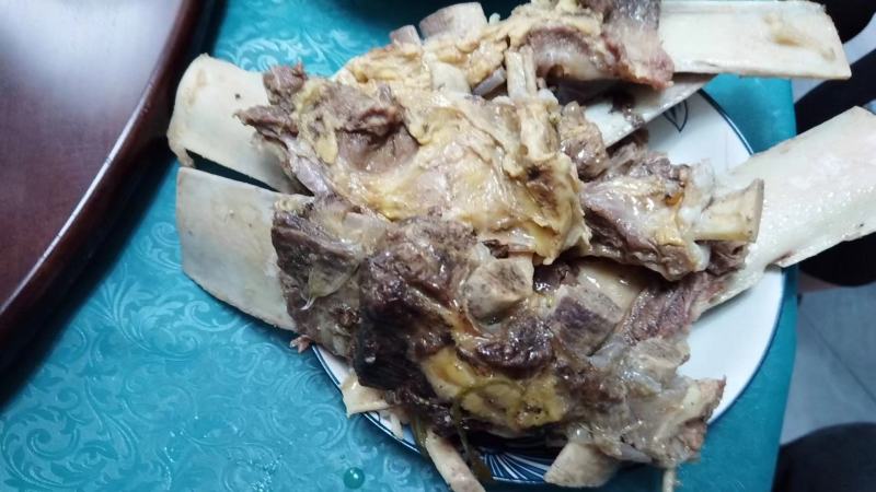 本厂支持按照客户需求加工牛排块，货源充足，全国发货，手续