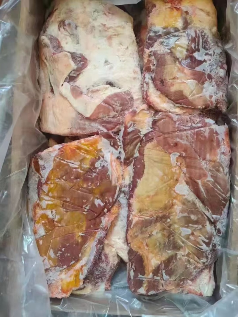 满肉牛腩排，地摊牛排锅食材，肉大。