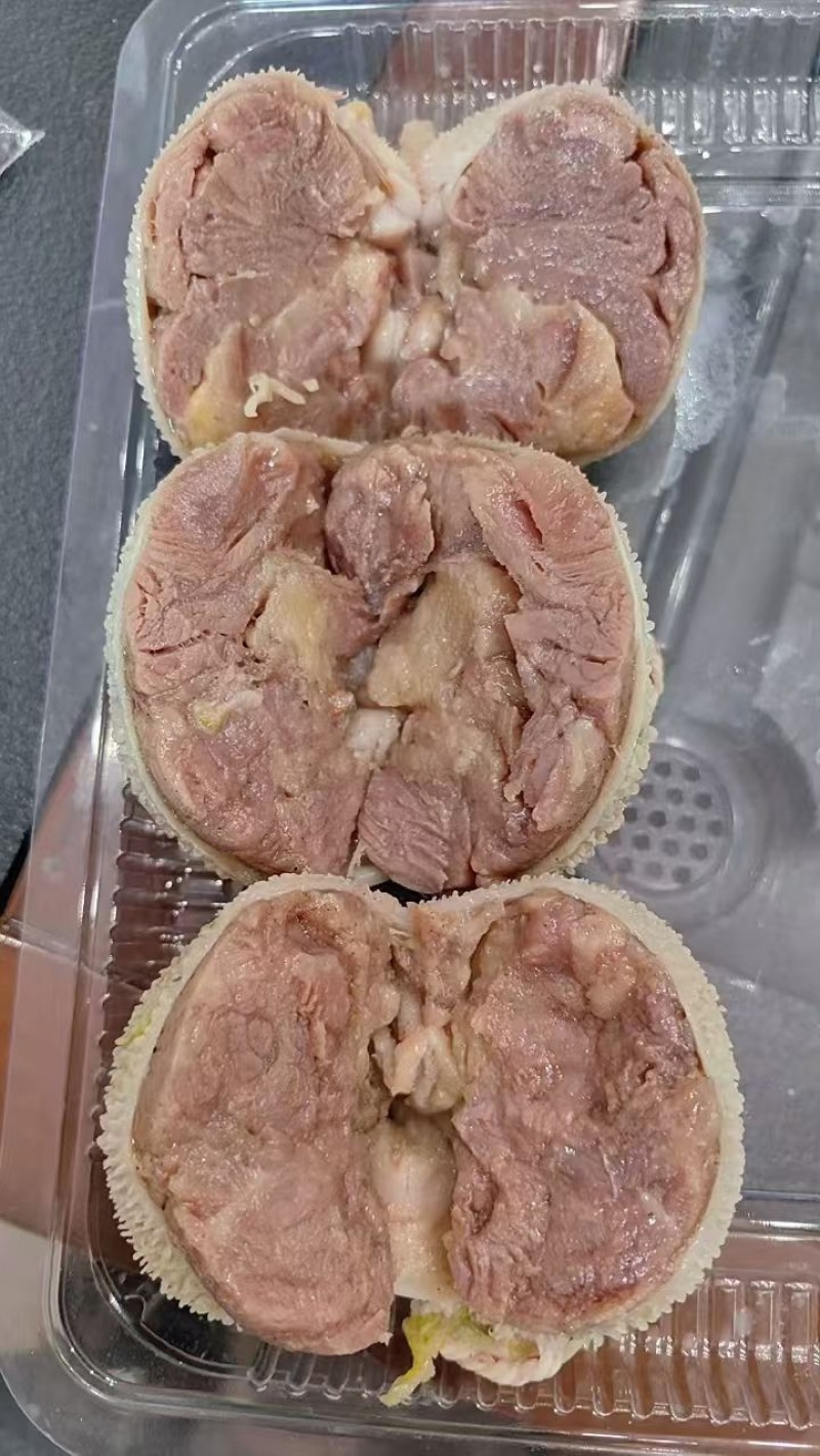 羊肚包肉大块瘦牛肉小羔羊净肚包制而成