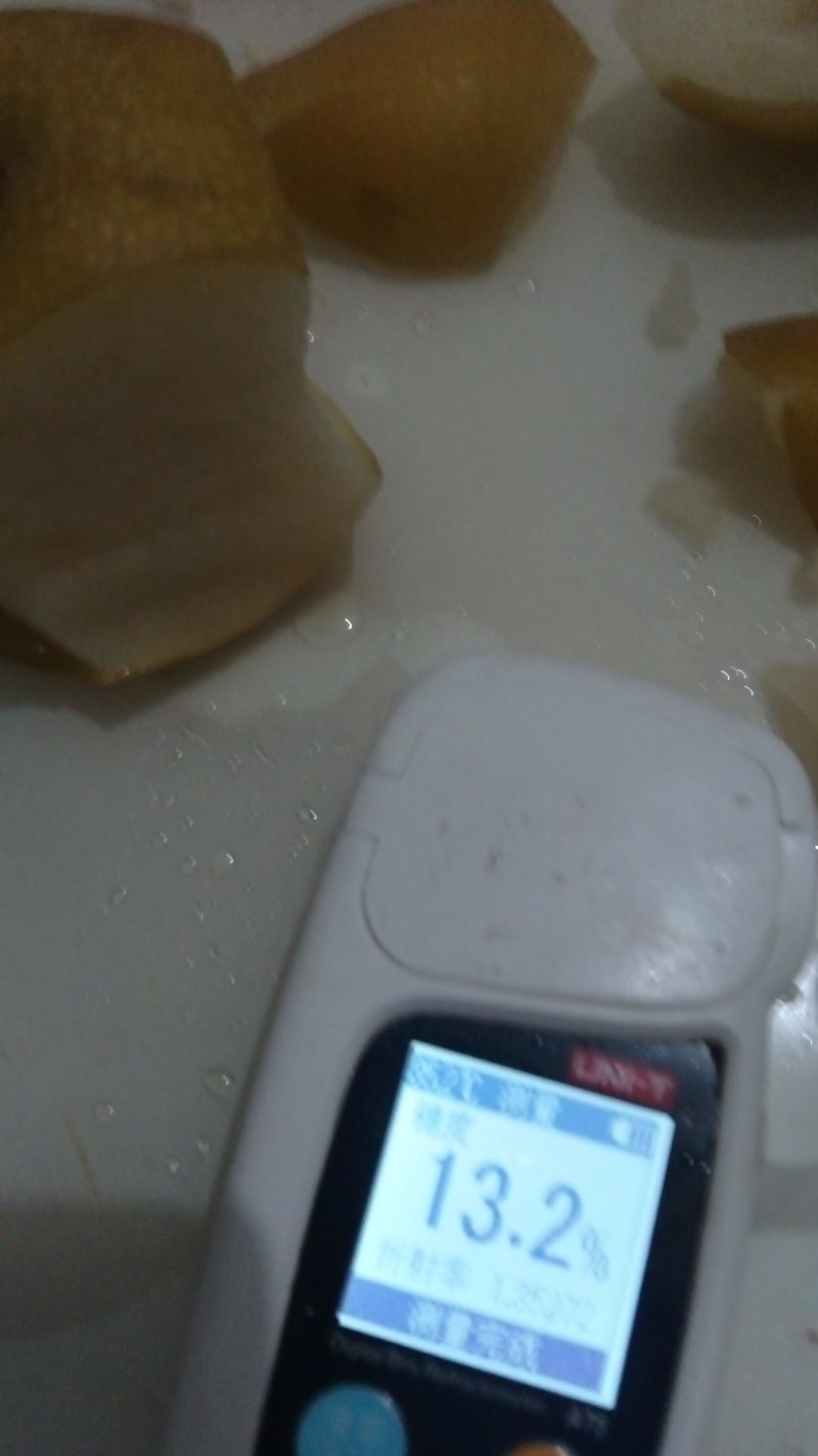 秋月梨**，千万亩基地，口感脆甜多汁，贸源充足，