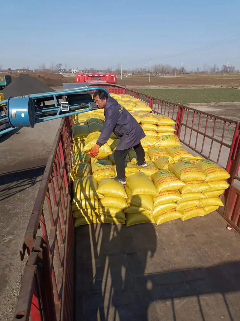 羊粪牛粪菌菇渣秸秆废料自家工厂价格美丽供应全国各地渠道