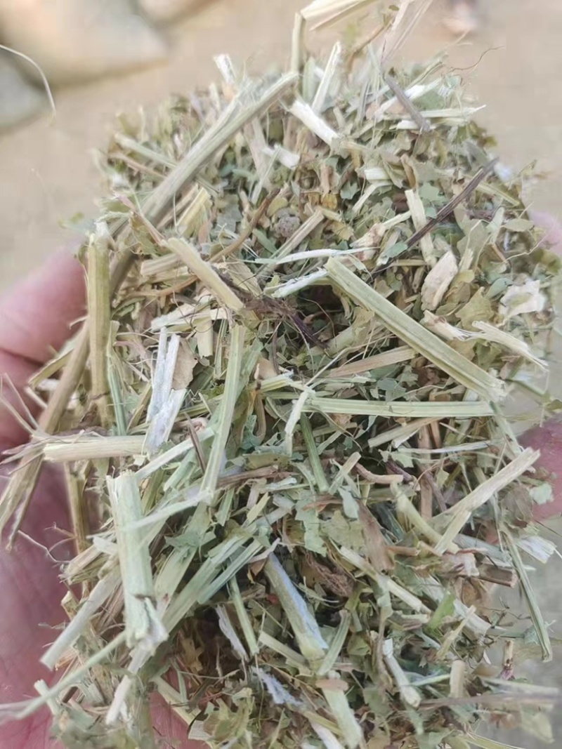 风选花生秧草段、无土无膜量大从优