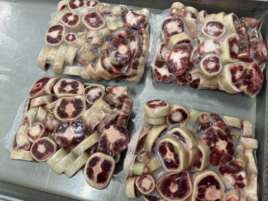 酥梨牛尾狸食材展示